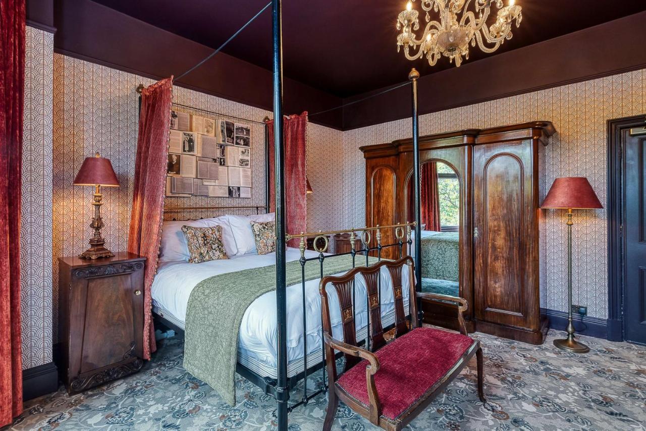 Clementine'S Guest House Γιορκ Εξωτερικό φωτογραφία The bedroom at The Old Vicarage